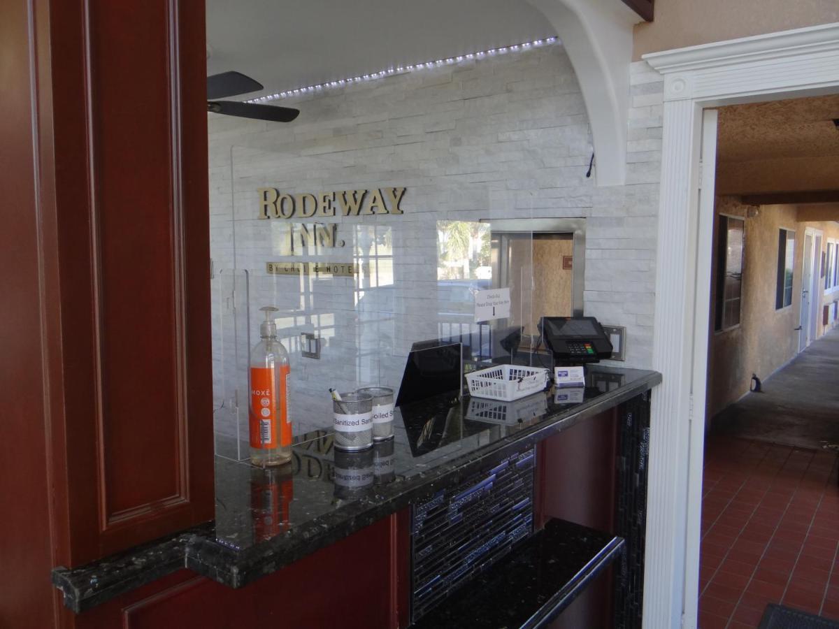 Rodeway Inn Cypress Exterior photo