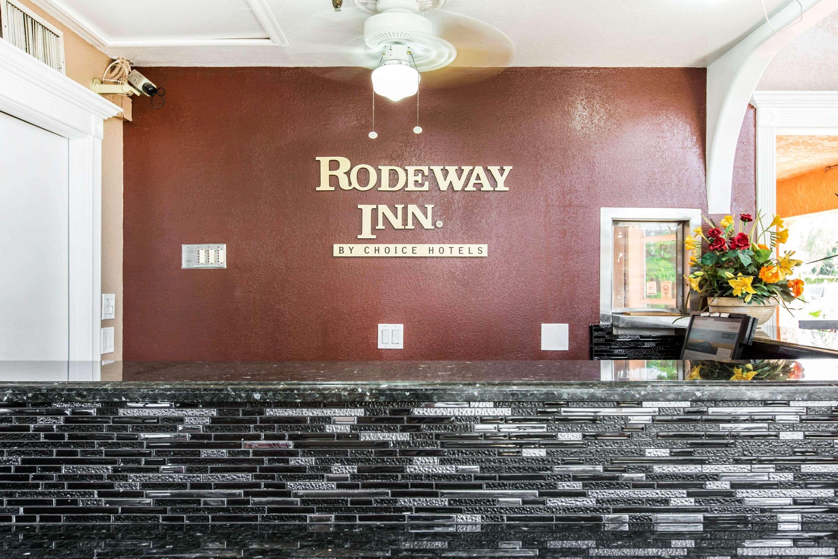 Rodeway Inn Cypress Exterior photo
